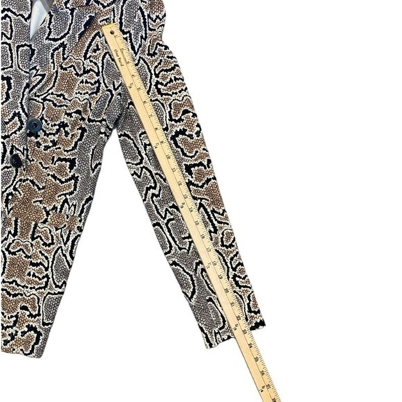 Cabi #3733 Python blazer - Picture 7 of 13